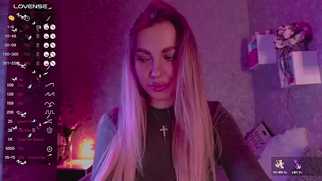 Mika Rayy online show from 03.22.25