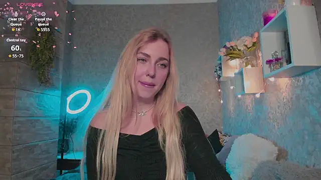 Mika Rayy online show from 11.13.25