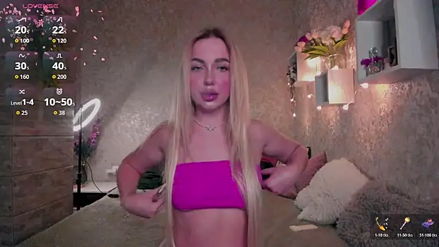 Mika Rayy online show from 11.14.25