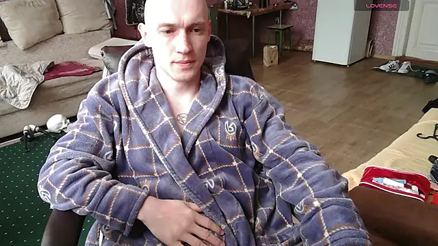 Snapshot of johnny_positive chatting on 04.29.26 johnny positive online show from 04.29.26