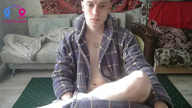 Snapshot of johnny_positive chatting on 05.20.26 johnny positive online show from 05.20.26