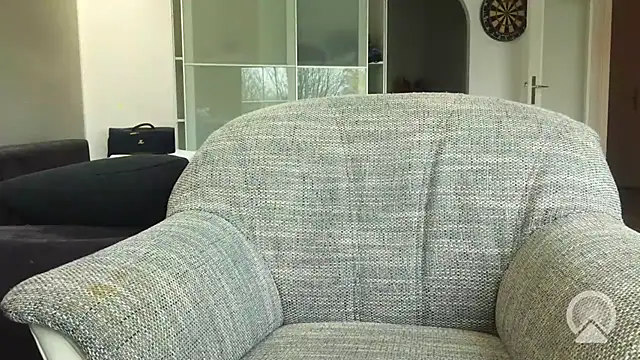 Snapshot of TyroneeDE chatting on 10.27.25 TyroneeDE online show from 10.27.25