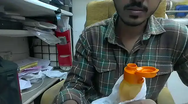 cute modell online show from 01.18.25