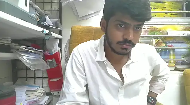 cute modell online show from 02.08.25