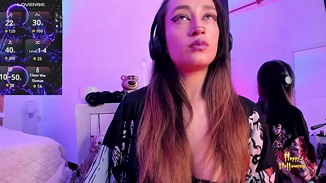 coral jonesss online show from 10.25.25