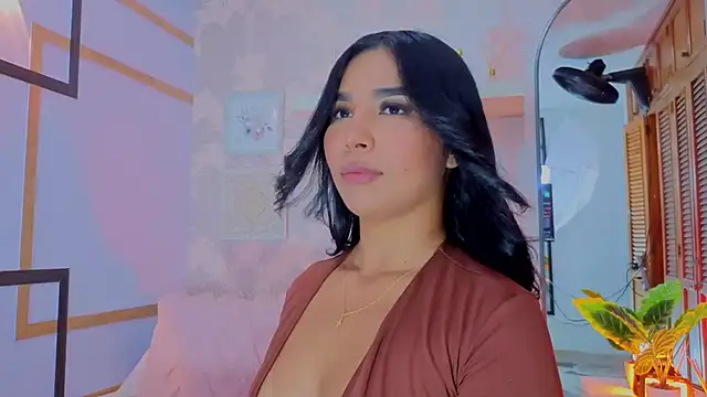 Snapshot of CharlotteGraay chatting on 02.25.26 CharlotteGraay online show from 02.25.26