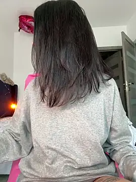 Snapshot of Mylaya chatting on 02.20.25 Mylaya online show from 02.20.25