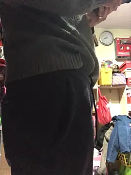 Snapshot of leonardohot1987 chatting on 01.28.25 leonardohot1987 online show from 01.28.25