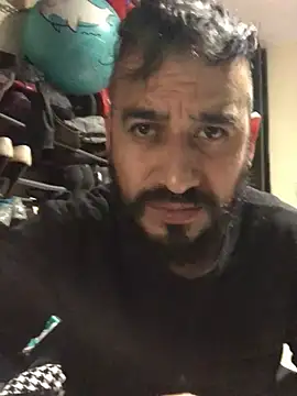 Snapshot of leonardohot1987 chatting on 02.02.25 leonardohot1987 online show from 02.02.25