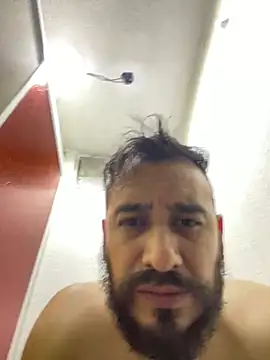 Snapshot of leonardohot1987 chatting on 02.10.25 leonardohot1987 online show from 02.10.25