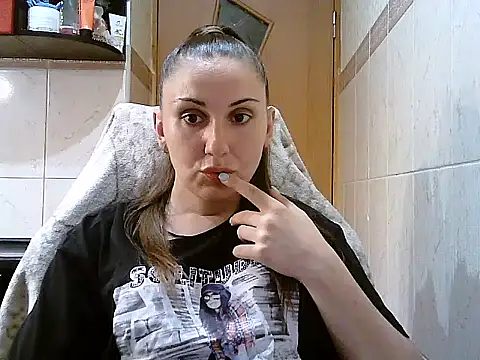 Snapshot of Yuliia30 chatting on 07.08.26 Yuliia30 online show from 07.08.26