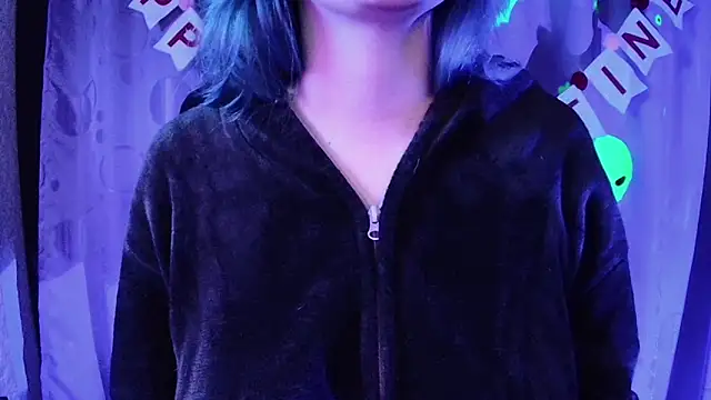 Kimlennox  online show from 02.08.26