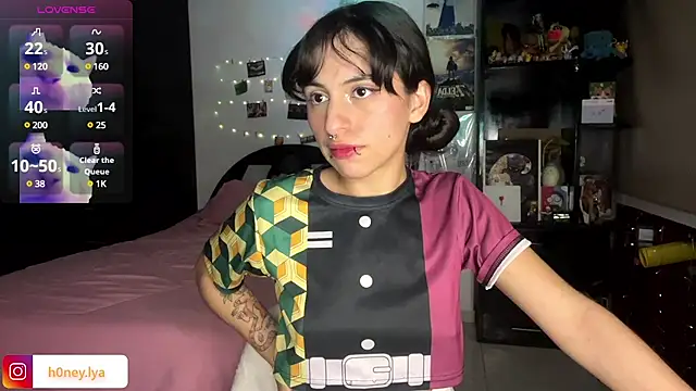 Snapshot of B0nnie_H0ney chatting on 01.17.25 B0nnie H0ney online show from 01.17.25