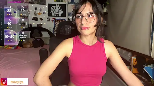 Snapshot of B0nnie_H0ney chatting on 03.18.26 B0nnie H0ney online show from 03.18.26