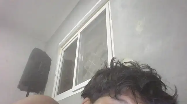 Snapshot of it0z_klk chatting on 02.11.25 it0z klk online show from 02.11.25