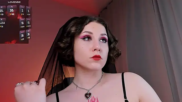 Eva Moss  online show from 01.31.25