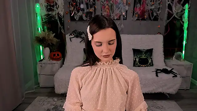 Snapshot of SamanthaaaWalker chatting on 10.12.25 SamanthaaaWalker online show from 10.12.25