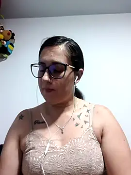 CHARLOTTE 1711 online show from 11.19.25