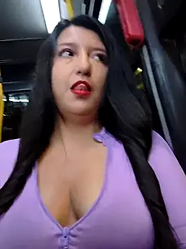 Snapshot of Melyy_Edii chatting on 04.24.26 Melyy Edii online show from 04.24.26