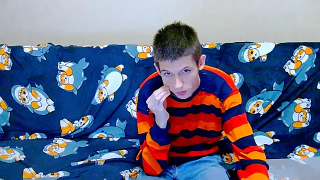 Snapshot of Lester_Broo chatting on 12.19.25 Lester Broo online show from 12.19.25