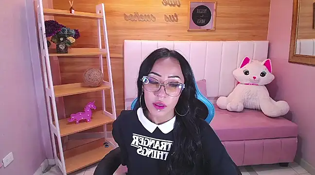 victoria ricci a online show from 02.04.25