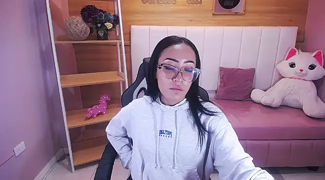 victoria ricci a online show from 02.13.25