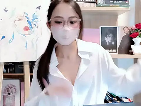 Lush-Office online show from 10.26.25