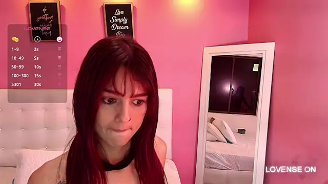 Snapshot of hot-littlechill chatting on 01.29.25 hot-littlechill online show from 01.29.25