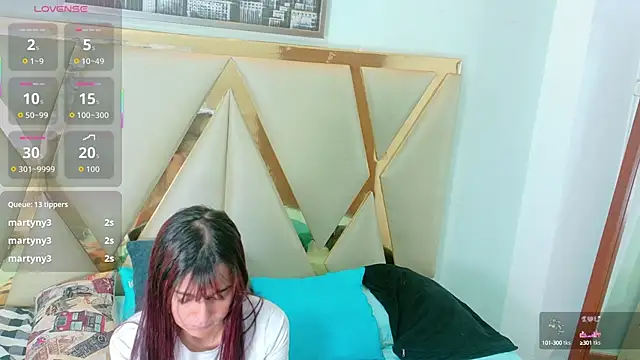 Snapshot of hot-littlechill chatting on 10.16.25 hot-littlechill online show from 10.16.25