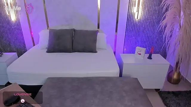 lilly ass  online show from 11.25.25