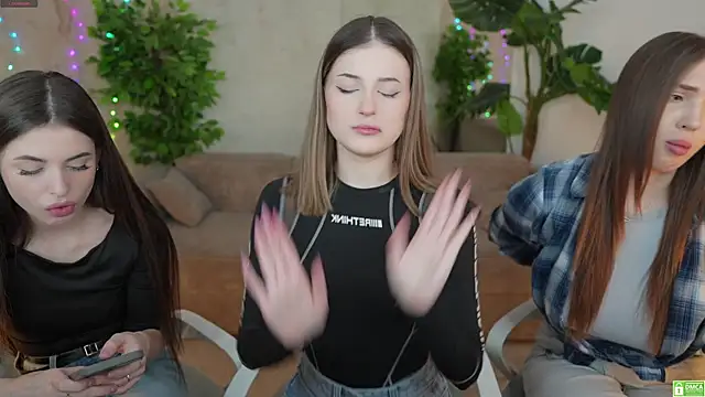 Snapshot of Dastia_sweetheart chatting on 03.19.25 Dastia sweetheart online show from 03.19.25