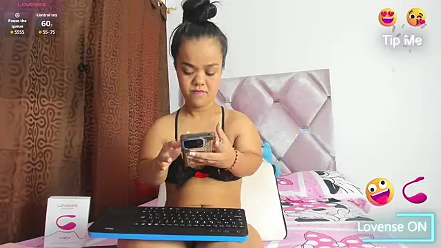 AnieRey online show from 10.17.25