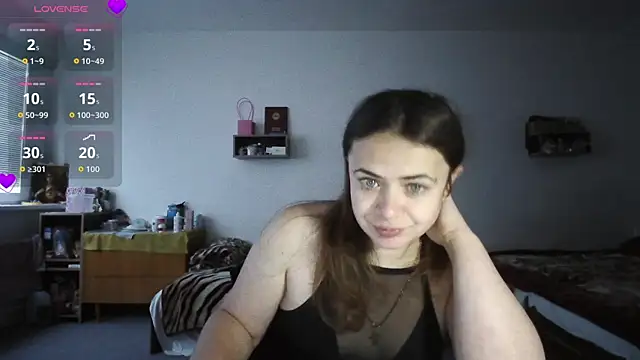 Snapshot of Your___Hope chatting on 11.07.25 Your Hope online show from 11.07.25