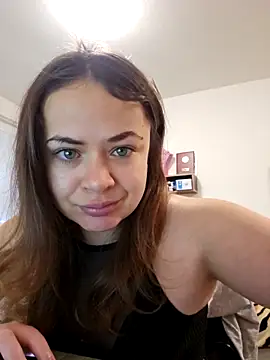 Snapshot of Your___Hope chatting on 12.04.25 Your Hope online show from 12.04.25