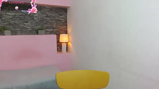 ScarletEmber3 online show from 02.13.25