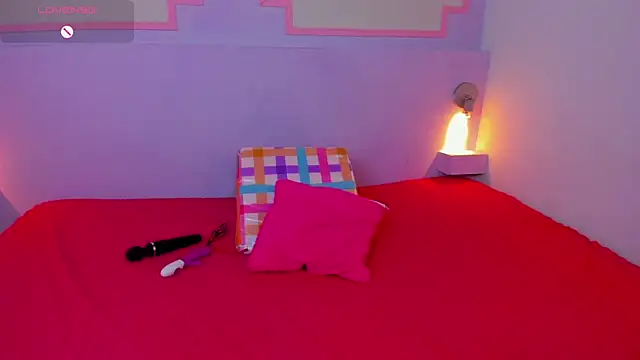 ScarletEmber3 online show from 02.19.25