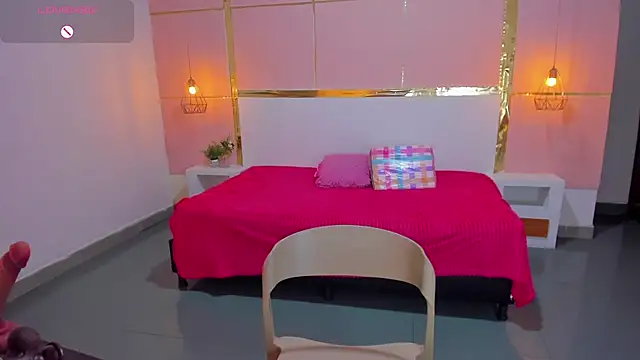 ScarletEmber3 online show from 02.20.25