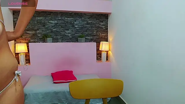 ScarletEmber3 online show from 02.26.25