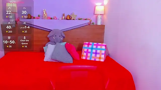 ScarletEmber3 online show from 02.28.25