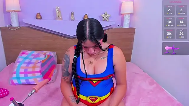 ScarletEmber3 online show from 09.13.25