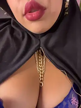 Snapshot of zahra_Jalid chatting on 04.30.26 zahra Jalid online show from 04.30.26
