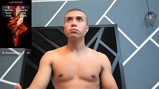 Snapshot of bruno_cavalli chatting on 03.18.25 bruno cavalli online show from 03.18.25