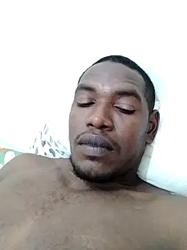 Snapshot of Elnegro28 chatting on 09.20.25 Elnegro28 online show from 09.20.25
