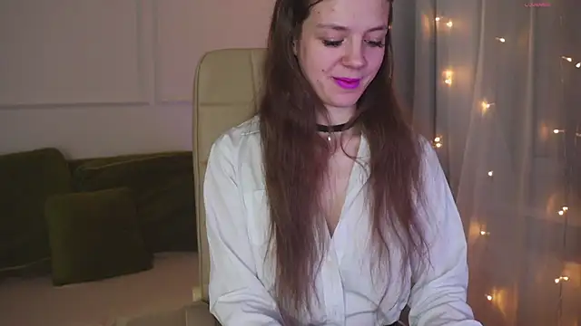 Snapshot of Iriss_Miller chatting on 01.22.25 Iriss Miller online show from 01.22.25