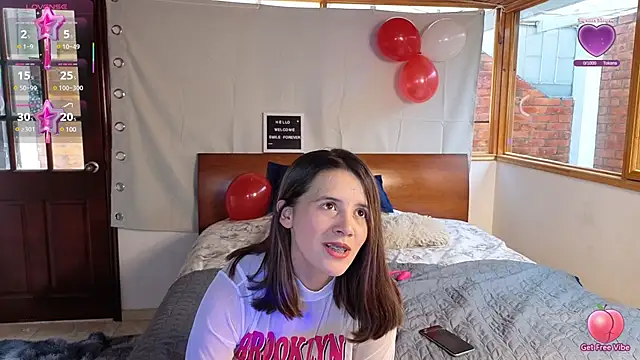 SexLaura  online show from 01.25.25