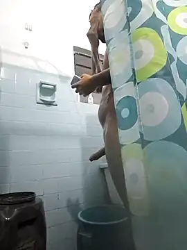 Snapshot of alejo5288 chatting on 09.24.25 alejo5288 online show from 09.24.25