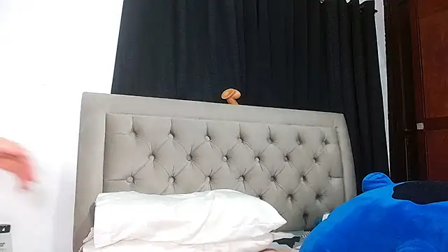 sweethoneytsx online show from 09.28.25