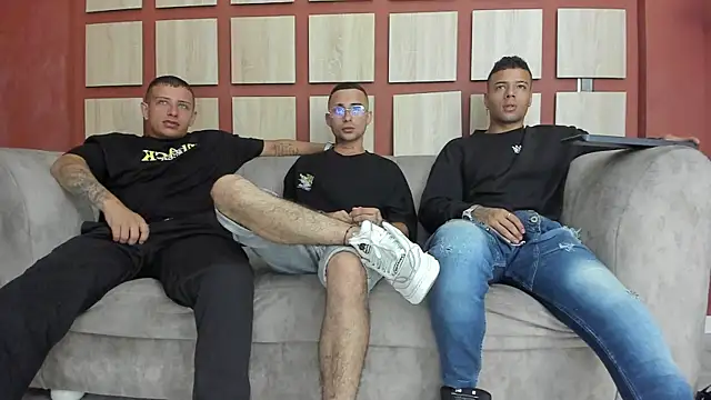 friendship x online show from 02.22.25