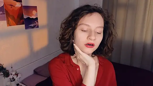 Leya Curly online show from 03.15.25