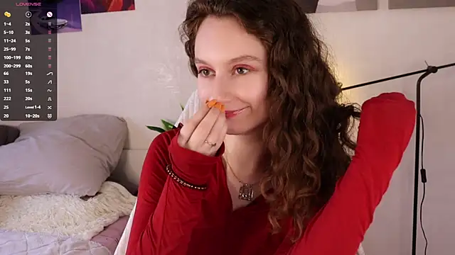 Snapshot of Leya_Curly chatting on 05.20.26 Leya Curly online show from 05.20.26